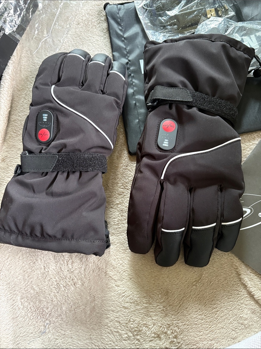 Intelligent Heating Men's Heated Gloves - Black - Picture 8 of 8